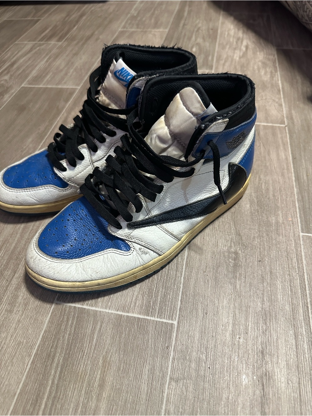 TRAVIS SCOTT X FRAGMENT X AIR JORDAN 1 HIGH